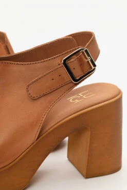 LUIGI DESIGN - Δερμάτινα Clogs Peep Toe με Τόκα -Papoutsi Greece luigi design dermatina pedila peep toe me toka 94435 ktz2