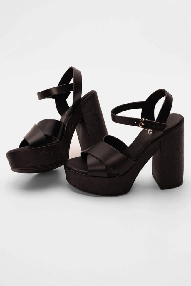 LUIGI DESIGN - Πέδιλα με Φελλό & Χιαστί Λουράκια 5 LUIGI DESIGN - Πέδιλα με Φελλό & Χιαστί Λουράκια - Image 5