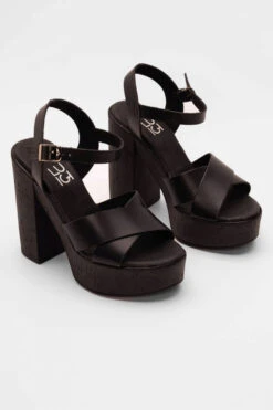 LUIGI DESIGN - Πέδιλα με Φελλό & Χιαστί Λουράκια 7 LUIGI DESIGN - Πέδιλα με Φελλό & Χιαστί Λουράκια -Papoutsi Greece luigi design pedila me fello xiasti lourakia 94317 xpoe