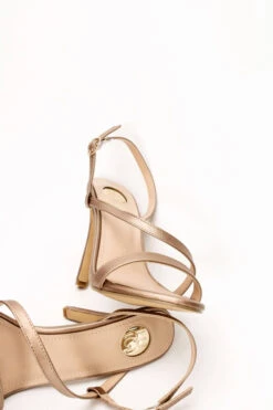 LUIGI DESIGN - Πέδιλα με Λοξό Λουράκι -Papoutsi Greece luigi design pedila me lokso louraki 65879 v2l7