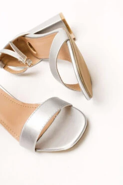 LUIGI DESIGN - Πέδιλα με Λουριά & Μπαρέτα -Papoutsi Greece luigi design pedila me louria mpareta 65455 x9b9