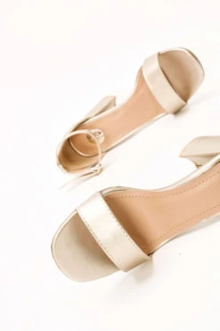 LUIGI DESIGN - Πέδιλα με Λουριά & Μπαρέτα -Papoutsi Greece luigi design pedila me louria mpareta 65463 pj6l