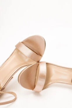 LUIGI DESIGN - Πέδιλα με Μπαρέτα -Papoutsi Greece luigi design pedila me mpareta 65845 aufw