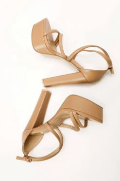 LUIGI DESIGN - Πέδιλα με Χιαστί Λουριά & Φιάπα -Papoutsi Greece luigi design pedila me xiasti louria fiapa 65311 6tme