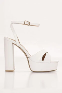 LUIGI DESIGN - Πέδιλα Χιαστί με Μπάρετα & Φιάπα