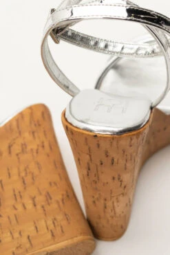 LUIGI DESIGN - Πλατφόρμες με Φελλό & Λοξά Λουράκια -Papoutsi Greece luigi design platformes me fello loksa lourakia 94425 l4fp