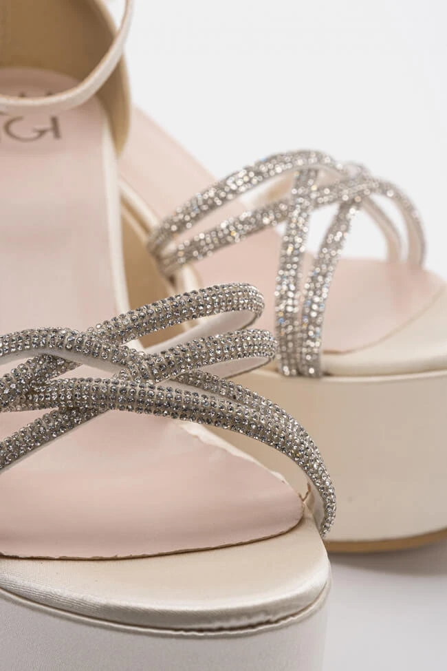 LUIGI DESIGN - Πλατφόρμες Σατέν με Χιαστί Λουράκια απο Strass 4 LUIGI DESIGN - Πλατφόρμες Σατέν με Χιαστί Λουράκια απο Strass - Image 4