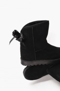 Μποτάκια με Εσωτερική Επένδυση Γούνας & Φιόγκο -Papoutsi Greece mpotakia me eswteriki ependusi gounas fiogko 77149 suse