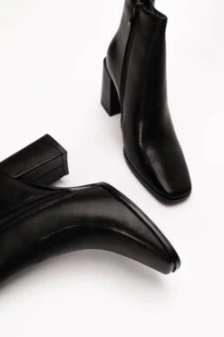 Μποτάκια με Ραφή στο Πλάι -Papoutsi Greece mpotakia me rafi sto plai 50943 mlb6