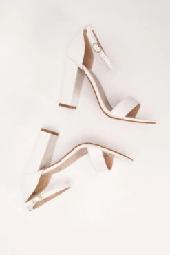 Πέδιλα Λουστρίνι με Μπαρέτα -Papoutsi Greece pedila loustrini me mpareta 71737 ijnn