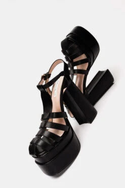 Πέδιλα με Διπλή Φιάπα & Λουράκια 6 Πέδιλα με Διπλή Φιάπα & Λουράκια -Papoutsi Greece pedila me dipli fiapa lourakia 72921 r5n5