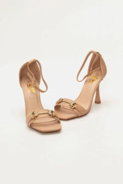 Πέδιλα με Ιδιαίτερο Τακούνι & Αγκράφα απο Strass -Papoutsi Greece pedila me idiaitero takouni agkrafa apo strass 93463 8mgu