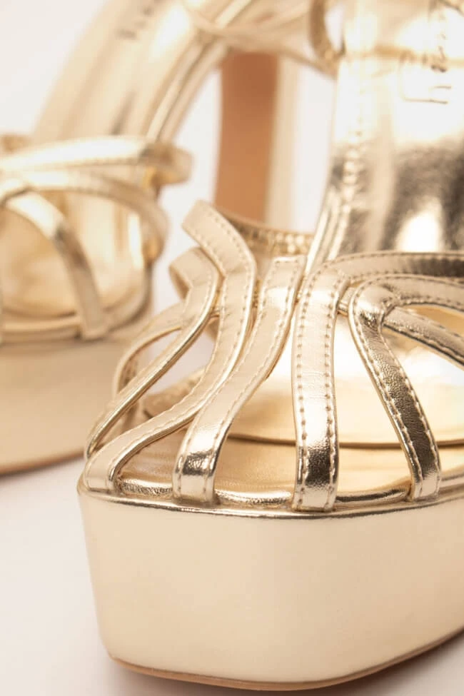 Πέδιλα με Ιδιαίτερο Τακούνι & Φιάπα 3 Πέδιλα με Ιδιαίτερο Τακούνι & Φιάπα - Image 3