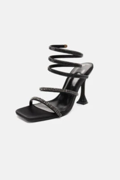 Πέδιλα με Ιδιαίτερο Τακούνι & Περιστρεφόμενο Λουράκι απο Strass 8 Πέδιλα με Ιδιαίτερο Τακούνι & Περιστρεφόμενο Λουράκι απο Strass -Papoutsi Greece pedila me idiaitero takouni peristrefomeno louraki 90739 2agb