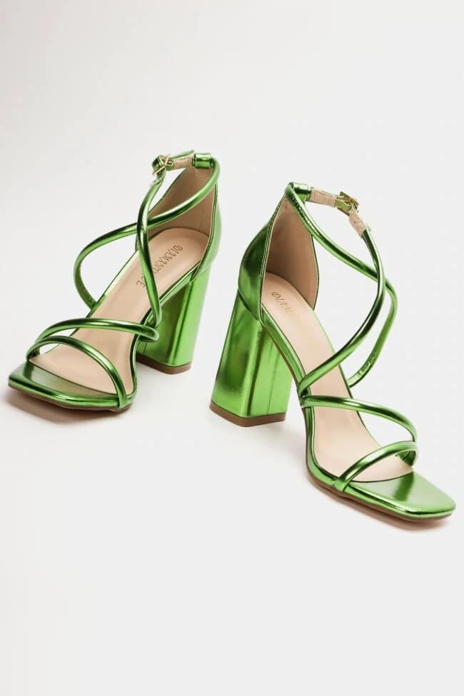 Πέδιλα με Κλειστή Φτέρνα & Λουράκια 4 Πέδιλα με Κλειστή Φτέρνα & Λουράκια - Image 4