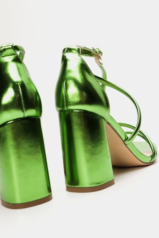 Πέδιλα με Κλειστή Φτέρνα & Λουράκια 5 Πέδιλα με Κλειστή Φτέρνα & Λουράκια - Image 5