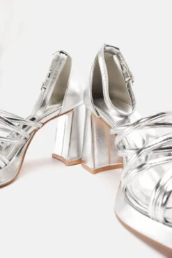 Πέδιλα με Κλειστή Φτέρνα & Λουριά 9 Πέδιλα με Κλειστή Φτέρνα & Λουριά -Papoutsi Greece pedila me kleisti fterna louria 90729 3kkl