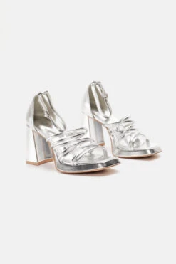 Πέδιλα με Κλειστή Φτέρνα & Λουριά 8 Πέδιλα με Κλειστή Φτέρνα & Λουριά -Papoutsi Greece pedila me kleisti fterna louria 90729 xcjv