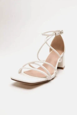 Πέδιλα με Κλειστή Φτέρνα & Χιαστί Λουράκια 9 Πέδιλα με Κλειστή Φτέρνα & Χιαστί Λουράκια -Papoutsi Greece pedila me kleisti fterna xiasti lourakia 89183 ecjj