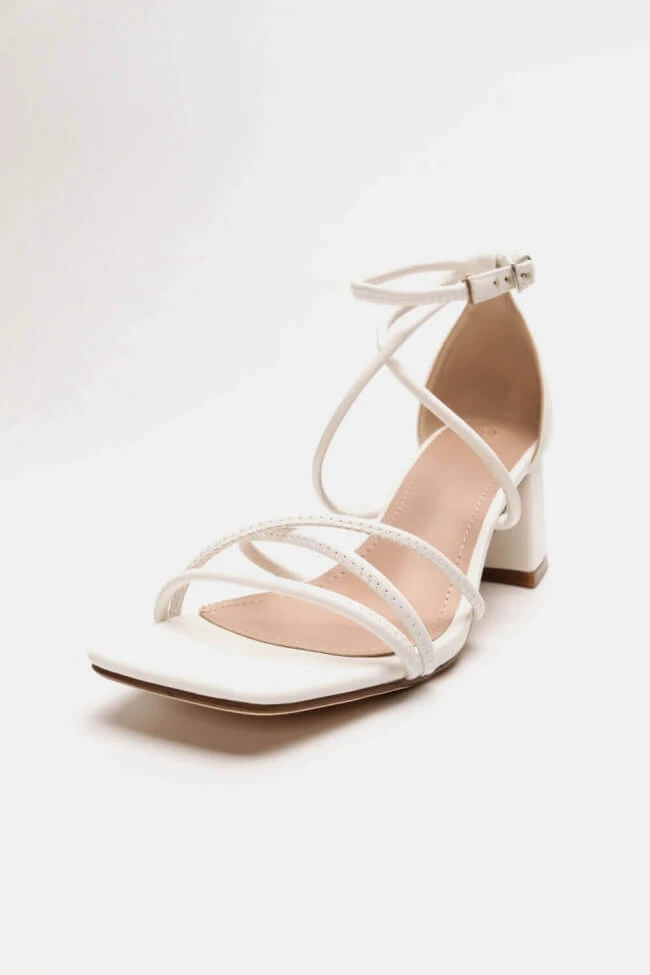 Πέδιλα με Κλειστή Φτέρνα & Χιαστί Λουράκια 5 Πέδιλα με Κλειστή Φτέρνα & Χιαστί Λουράκια - Image 5