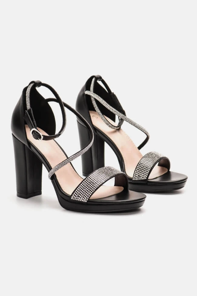 Πέδιλα με Λοξό Λουράκι & Strass 1 Πέδιλα με Λοξό Λουράκι & Strass