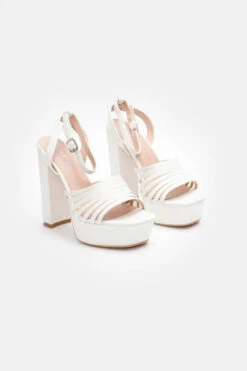 Πέδιλα με Λουριά & Φιάπα -Papoutsi Greece pedila me louria fiapa 91679 zyt6