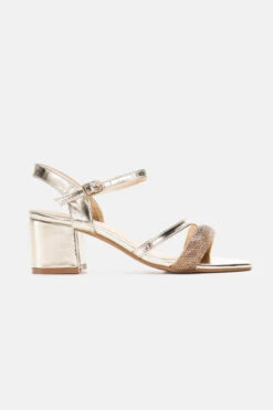 Πέδιλα με Μεσαίο Τακούνι & Λουράκι απο Strass