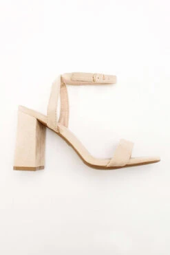 Πέδιλα με Μπαρέτα