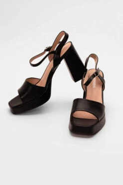 Πέδιλα με Τετράγωνη Μύτη & Φιάπα -Papoutsi Greece pedila me tetragwni muti fiapa 94267 drfg