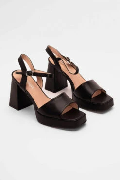 Πέδιλα με Τετράγωνη Μύτη & Φιάπα -Papoutsi Greece pedila me tetragwni muti fiapa 94267 v8yp