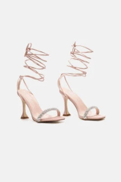 Πέδιλα Σατέν με Ιδιαίτερο Τακούνι & Strass -Papoutsi Greece pedila saten me idiaitero takouni strass 89043 sbkb