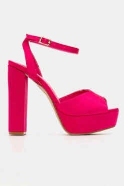 Πέδιλα Σατέν με Τακούνι & Φιάπα