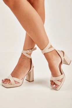 Πέδιλα Suede Εξώφτερνα με Φιάπα