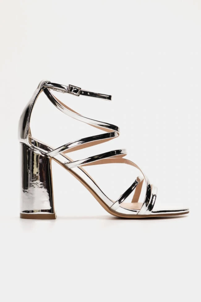 Πέδιλα Λουστρίνι με Λουράκια 1 Πέδιλα Λουστρίνι με Λουράκια