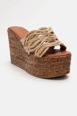 Πλατφόρμες με Πλεξούδα & Διακοσμητικές Πέτρες 8 Πλατφόρμες με Πλεξούδα & Διακοσμητικές Πέτρες -Papoutsi Greece platformes espantrigies me pleksouda diakosmitikes 91001 rvsu