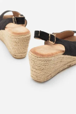 Πλατφόρμες Εσπαντρίγιες Peep Toe με Κέντημα 9 Πλατφόρμες Εσπαντρίγιες Peep Toe με Κέντημα -Papoutsi Greece platformes espantrigies peep toe me kentima 94971 znkt