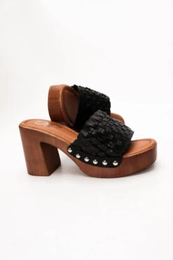 Clogs με Πλεκτό Σχέδιο 9 Clogs με Πλεκτό Σχέδιο -Papoutsi Greece tsokara me plekto sxedio 67987 ik27